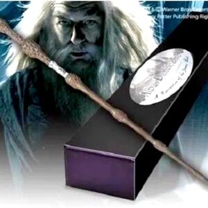 NIB Universal Studio HARRY POTTER Albus Dumbledore Wizard Wand + BONUS Name Clip